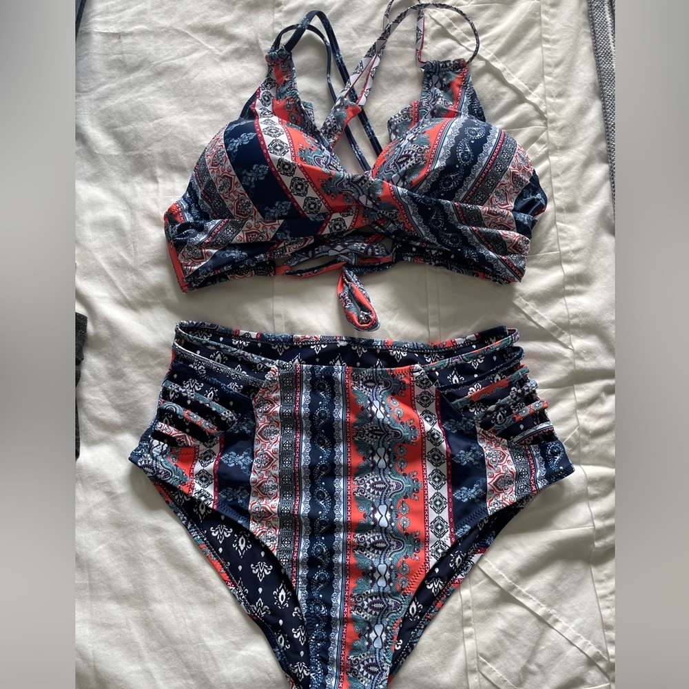 Cupshe Bikini